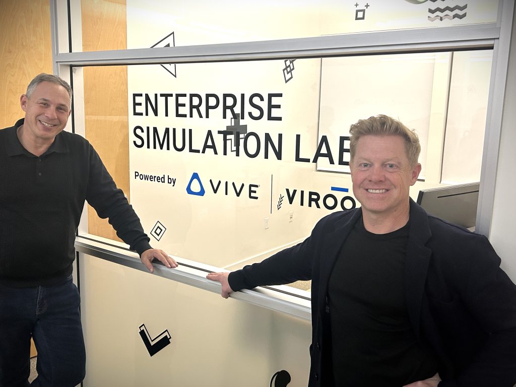 HTC VIVE y Virtualware inauguran su primer Enterprise Simulation Lab en Berkeley, marcando el inicio de su colaboración en 2025. 2 John Cunningham y Dan McDowell